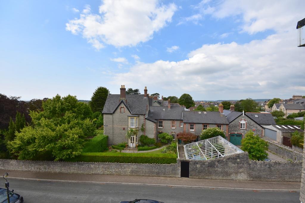 8 St Donats, Kymin Road, Penarth, Vale of Glamorgan, CF64 1AS